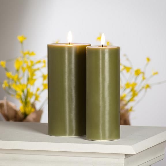 LED Pillar Candle - 4x8" | Green