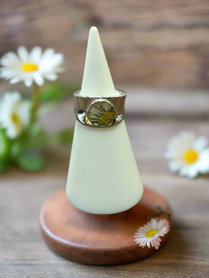 Daisy Chunky Ring