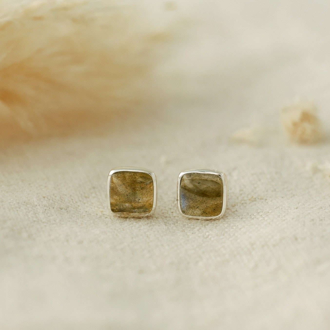 Quinn Studs | Gold/Labradorite