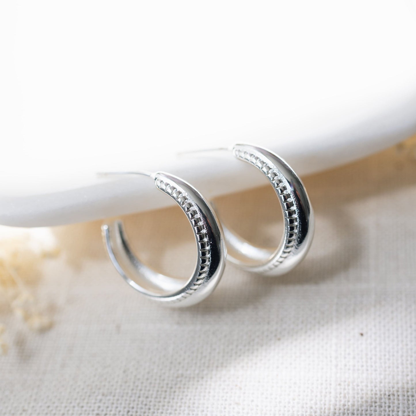 Quirina Hoops | Silver
