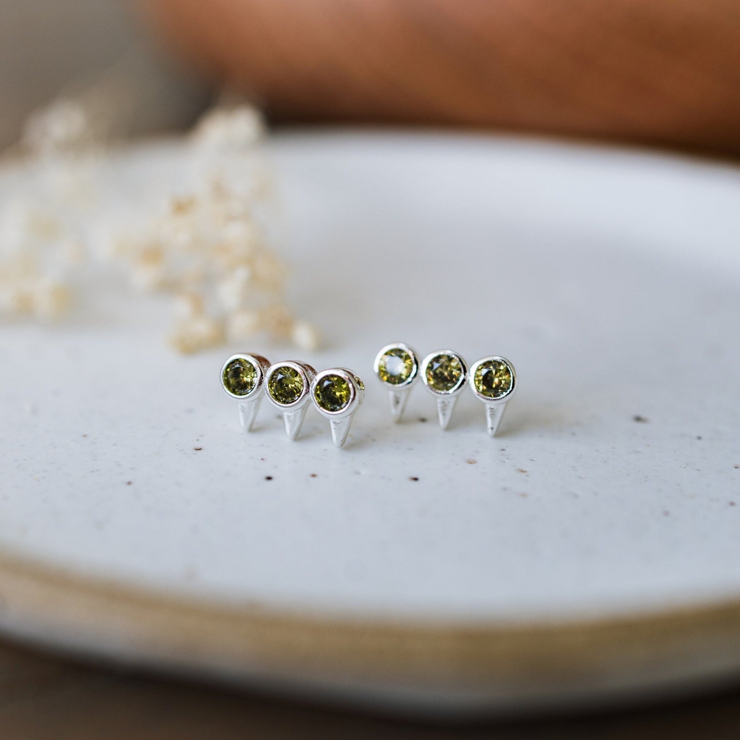 Temptress Studs - Silver/Moss Green