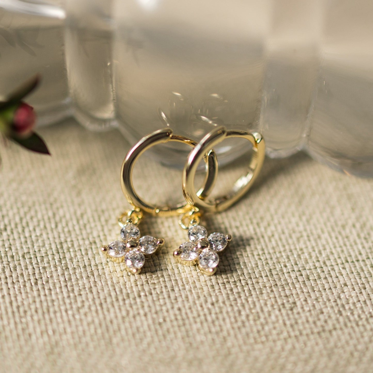 Twila Hoops | Gold/Clear