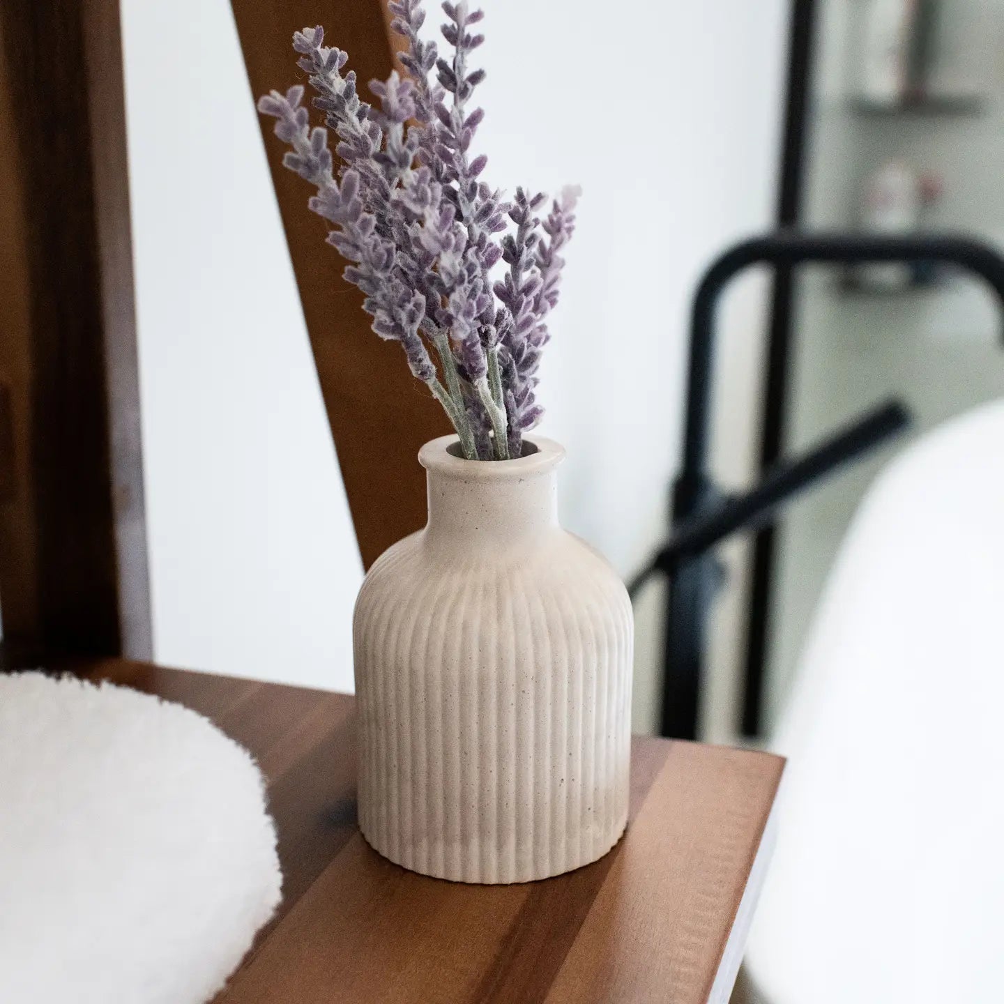 Bud Vase | Limestone