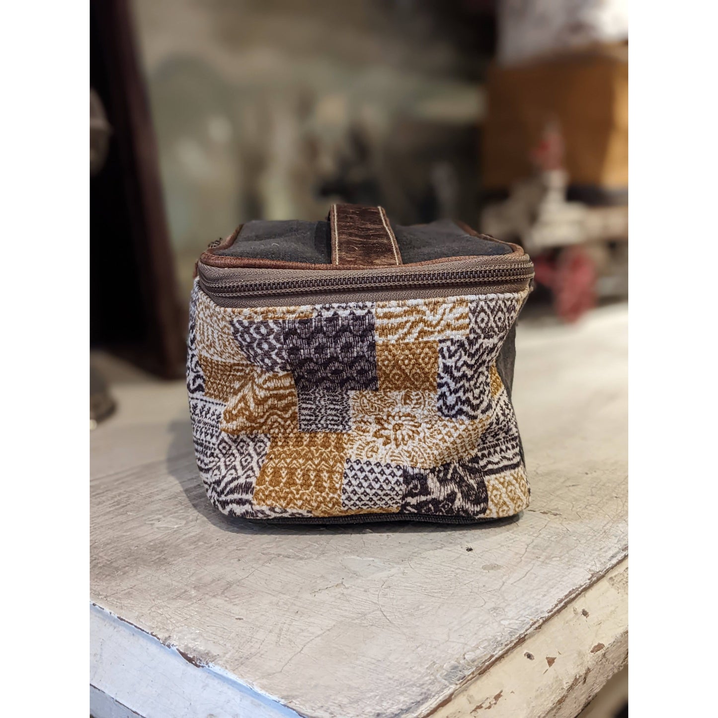 Sixtease Toiletry Bag - Checkered