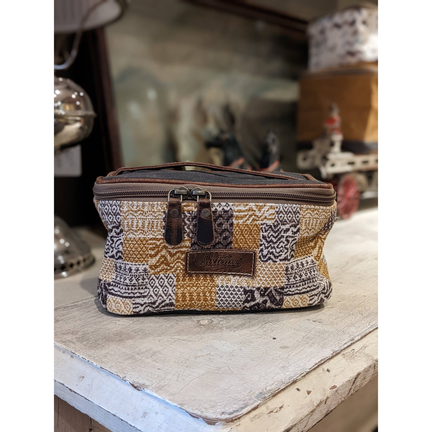 Sixtease Toiletry Bag - Checkered