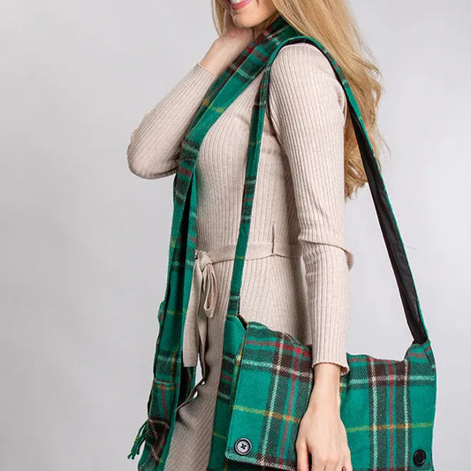 Keri Tartan Messenger Bag | Newfoundland