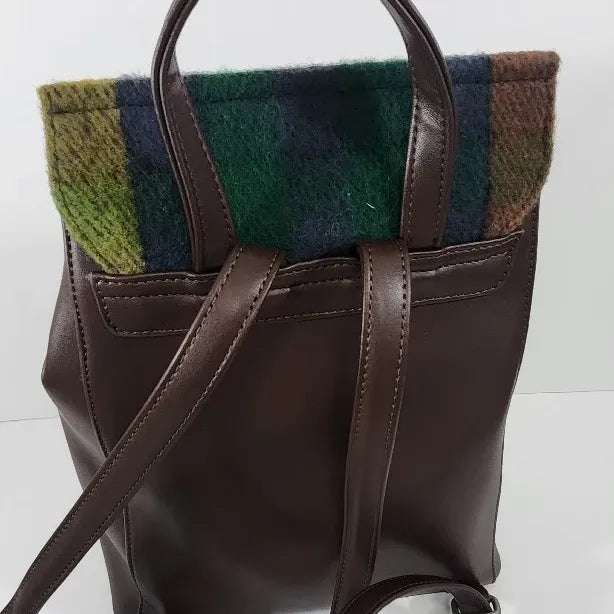 Antique Buchanan Merino Wool Medium Backpack