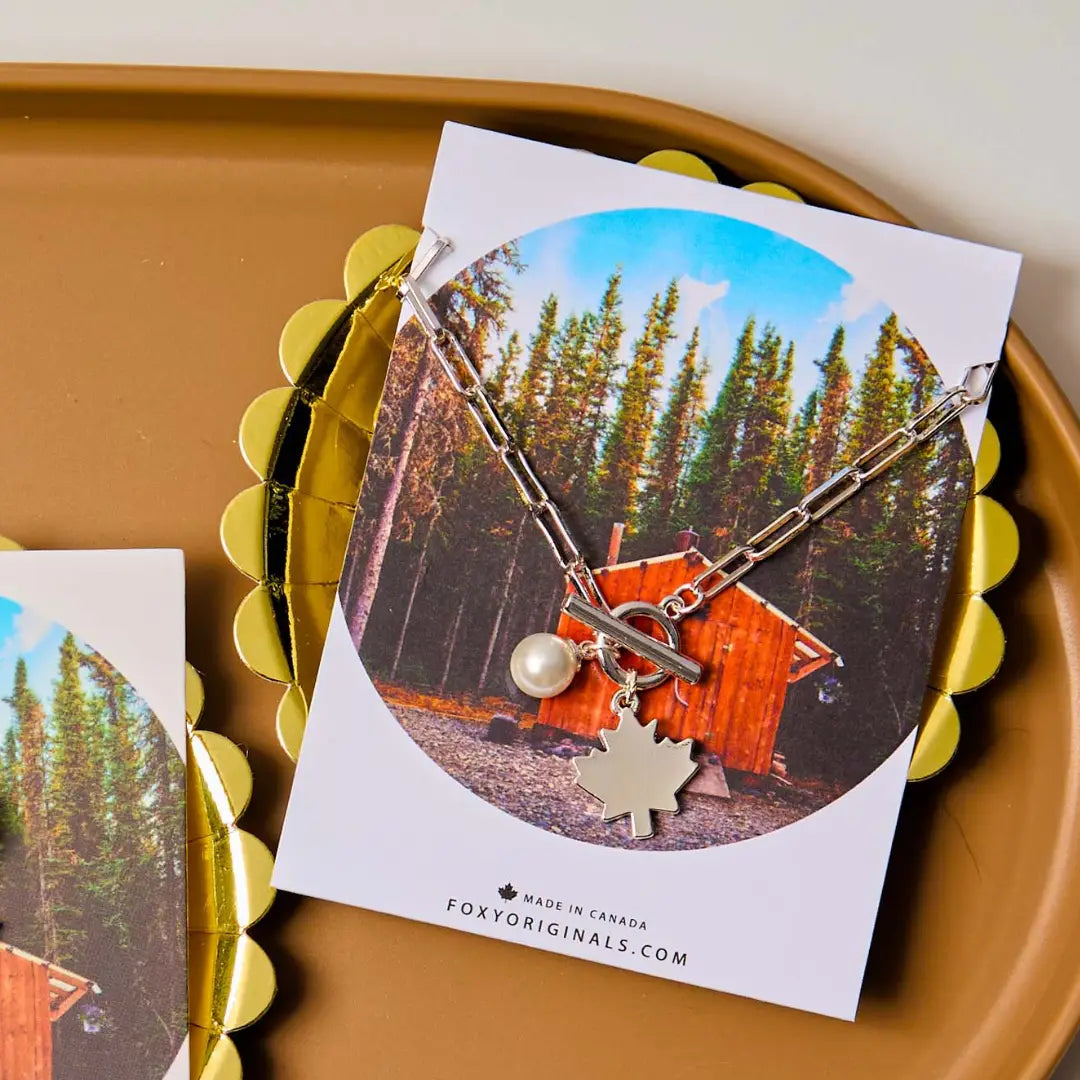 Maple Leaf Toggle Necklace | Gold