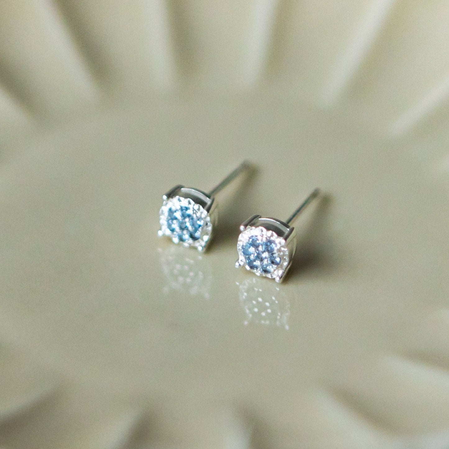 Bedazzle Studs - Silver/Sky Blue