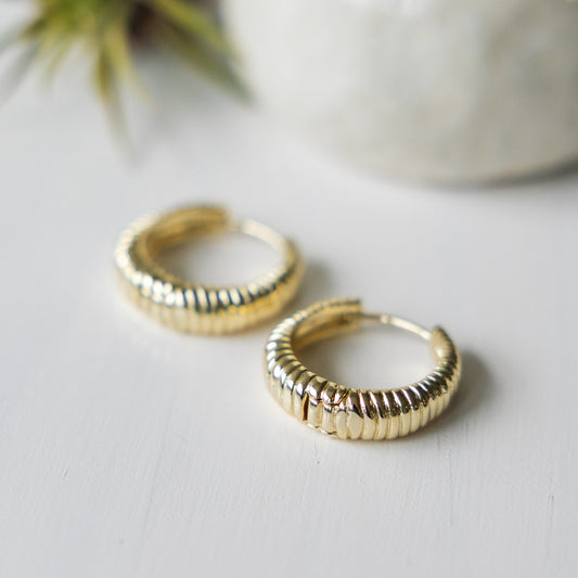 Chasm Hoops | Gold