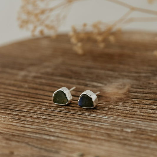 Fleck Studs - Labradorite/Silver