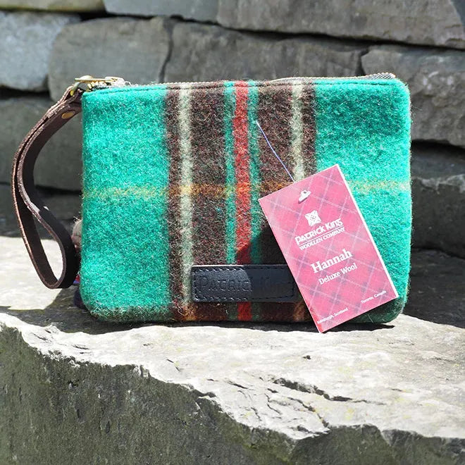 Hannah Tartan Wool Clutch Bag | Newfoundland