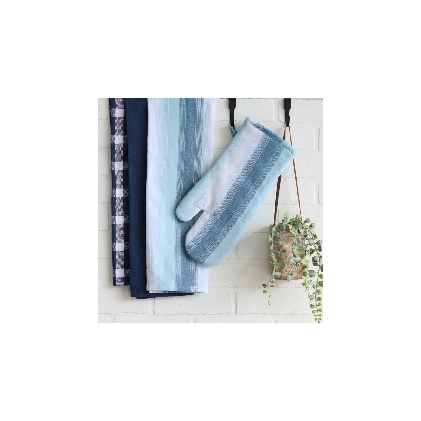 Sera Stripe Blue Oven Mitts